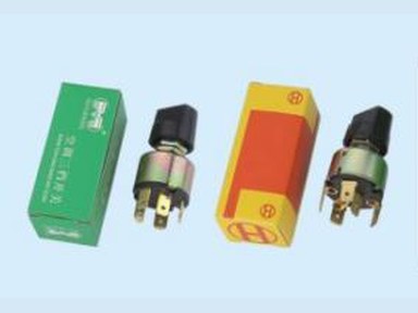A/C Electrical Part — 三档开关